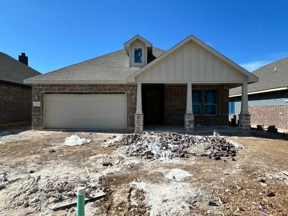 3526 Columbus Street, Gainesville, TX 76240, 3 Habitaciones Habitaciones , ,2 BañosBaños,Residential,En Venta,3526 Columbus Street,20980996