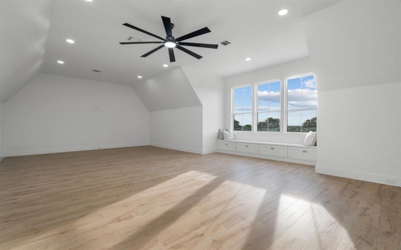 12100 Riek Road, Krum, TX 76249, 5 Bedrooms Bedrooms, ,5 BathroomsBathrooms,Residential,For Sale,12100 Riek Road,20981087