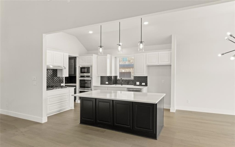 1317 Flamingo, Forney, TX 75126, 5 Habitaciones Habitaciones , ,3 BañosBaños,Residential,En Venta,1317 Flamingo,20979743