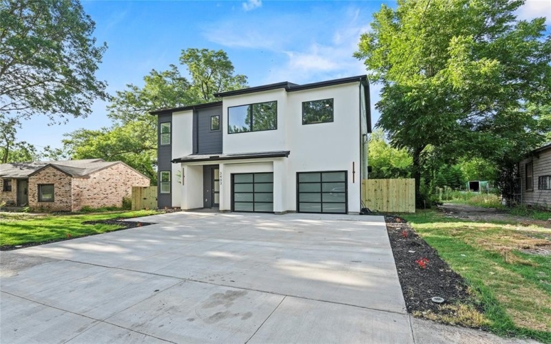 3403 Mundy Drive, Dallas, TX 75216, 5 Bedrooms Bedrooms, ,2 BathroomsBathrooms,Residential,For Sale,3403 Mundy Drive,20981246