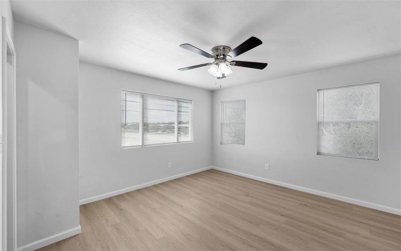 1721 Gurley Lane, Waco, TX 76706, 4 Habitaciones Habitaciones , ,5 BañosBaños,Residential,En Venta,1721 Gurley Lane,20979760