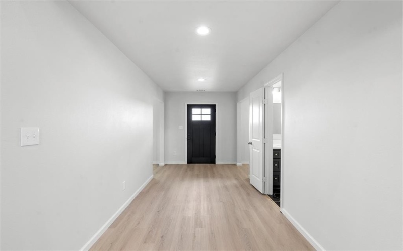 1721 Gurley Lane, Waco, TX 76706, 4 Habitaciones Habitaciones , ,5 BañosBaños,Residential,En Venta,1721 Gurley Lane,20979760