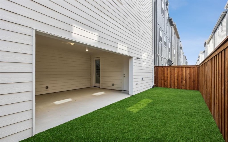 2518 Carmelita Street, Dallas, TX 75212, 3 Bedrooms Bedrooms, ,2 BathroomsBathrooms,Residential,For Sale,2518 Carmelita Street,20981368