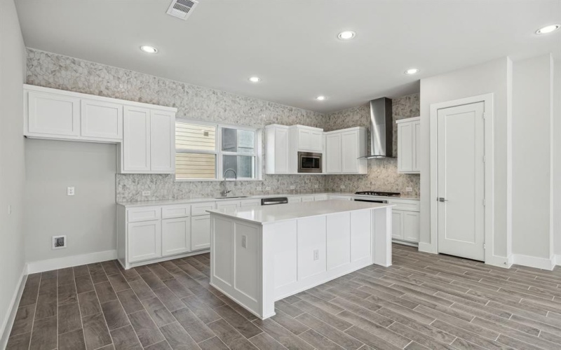 2518 Carmelita Street, Dallas, TX 75212, 3 Bedrooms Bedrooms, ,2 BathroomsBathrooms,Residential,For Sale,2518 Carmelita Street,20981368