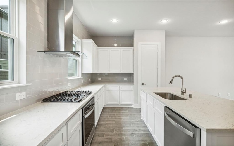 2527 Carolwood Lane, Dallas, TX 75212, 3 Bedrooms Bedrooms, ,3 BathroomsBathrooms,Residential,For Sale,2527 Carolwood Lane,20981419