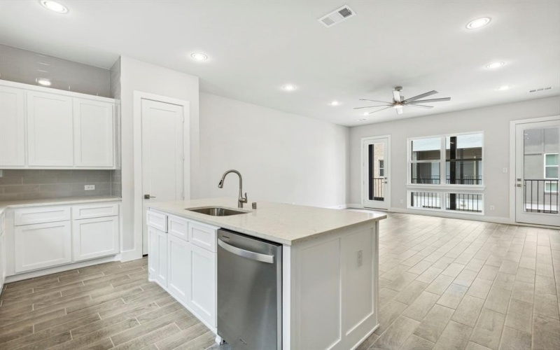 2527 Carolwood Lane, Dallas, TX 75212, 3 Bedrooms Bedrooms, ,3 BathroomsBathrooms,Residential,For Sale,2527 Carolwood Lane,20981419