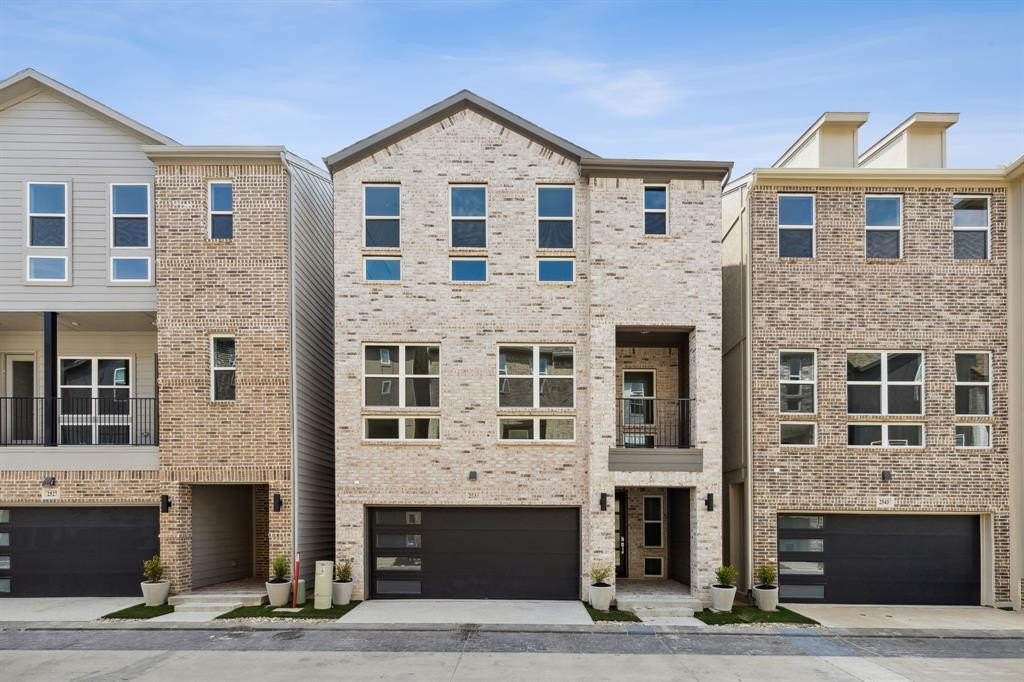 2535 Carolwood Lane, Dallas, TX 75212, 3 Habitaciones Habitaciones , ,3 BañosBaños,Residential,En Venta,2535 Carolwood Lane,20981460