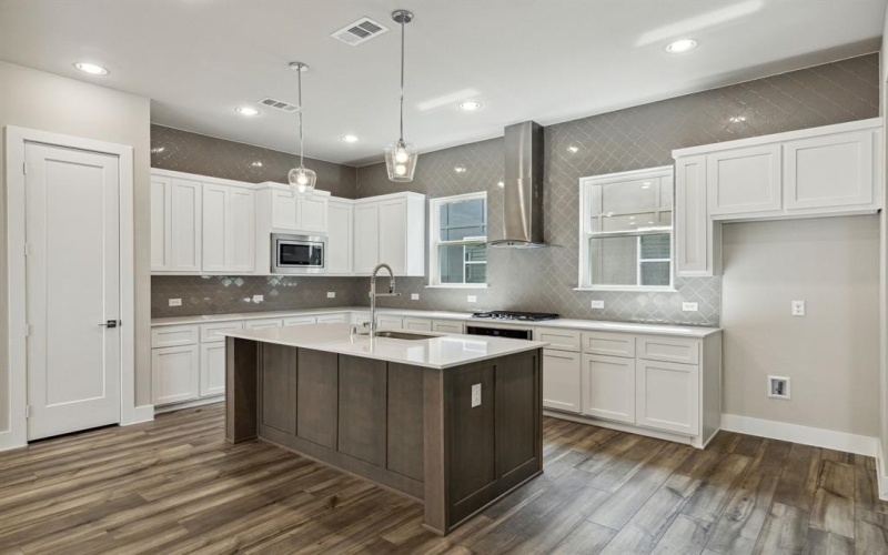 2535 Carolwood Lane, Dallas, TX 75212, 3 Habitaciones Habitaciones , ,3 BañosBaños,Residential,En Venta,2535 Carolwood Lane,20981460