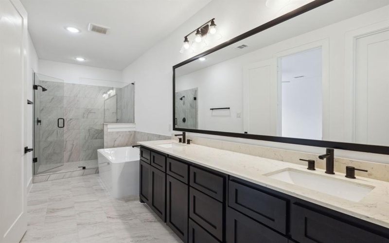 2526 Carmelita Street, Dallas, TX 75212, 3 Habitaciones Habitaciones , ,3 BañosBaños,Residential,En Venta,2526 Carmelita Street,0,20981483