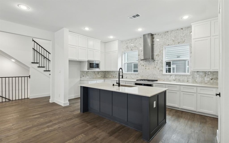 2526 Carmelita Street, Dallas, TX 75212, 3 Habitaciones Habitaciones , ,3 BañosBaños,Residential,En Venta,2526 Carmelita Street,20981483