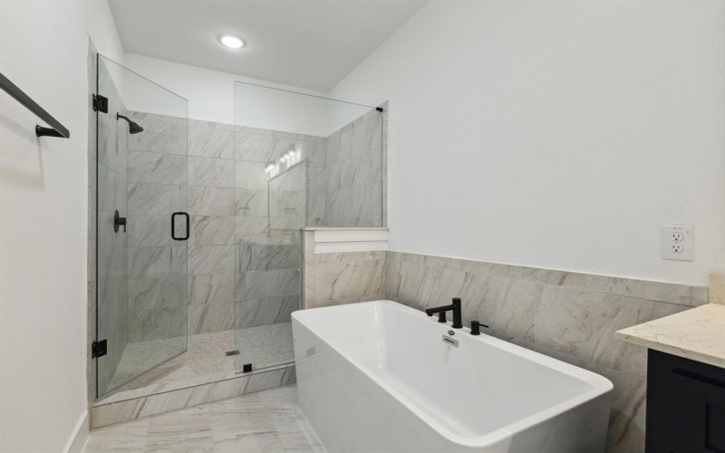 2526 Carmelita Street, Dallas, TX 75212, 3 Habitaciones Habitaciones , ,3 BañosBaños,Residential,En Venta,2526 Carmelita Street,20981483