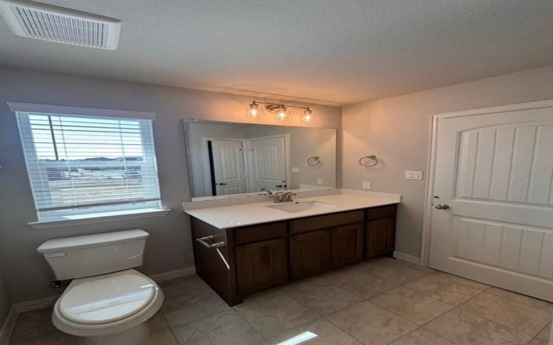 2020 Velora Drive, Fort Worth, TX 76052, 5 Habitaciones Habitaciones , ,3 BañosBaños,Residential,En Venta,2020 Velora Drive,20981521