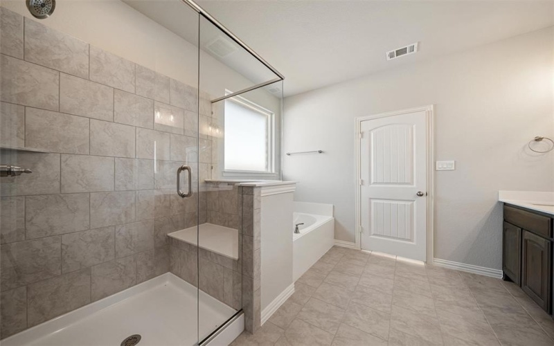 2020 Velora Drive, Fort Worth, TX 76052, 5 Habitaciones Habitaciones , ,3 BañosBaños,Residential,En Venta,2020 Velora Drive,0,20981521