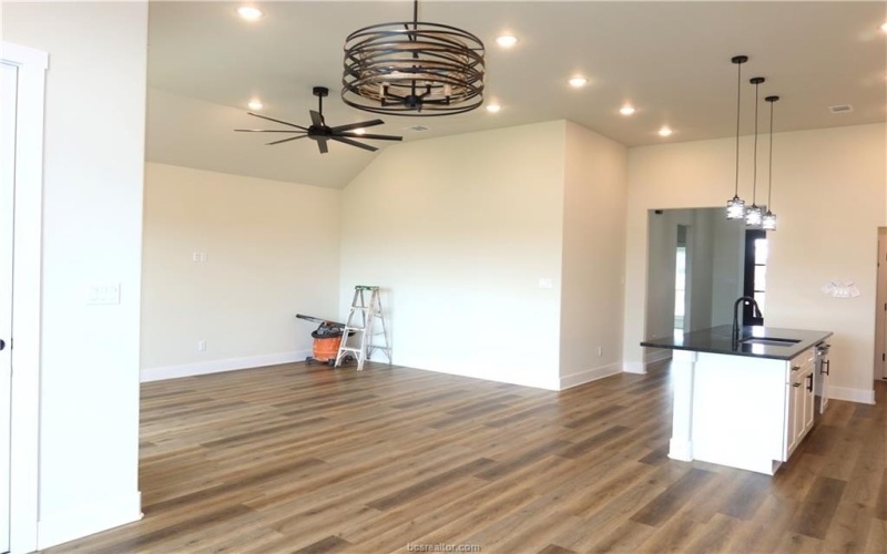 1977 Cambria Drive, Bryan, TX 77807, 3 Bedrooms Bedrooms, ,2 BathroomsBathrooms,Residential,For Sale,1977 Cambria Drive,25007359