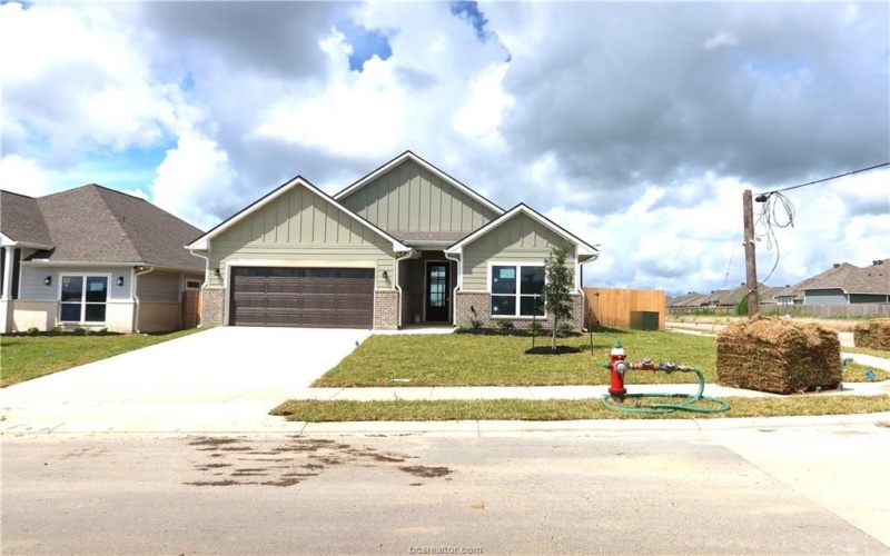 1977 Cambria Drive, Bryan, TX 77807, 3 Bedrooms Bedrooms, ,2 BathroomsBathrooms,Residential,For Sale,1977 Cambria Drive,25007359