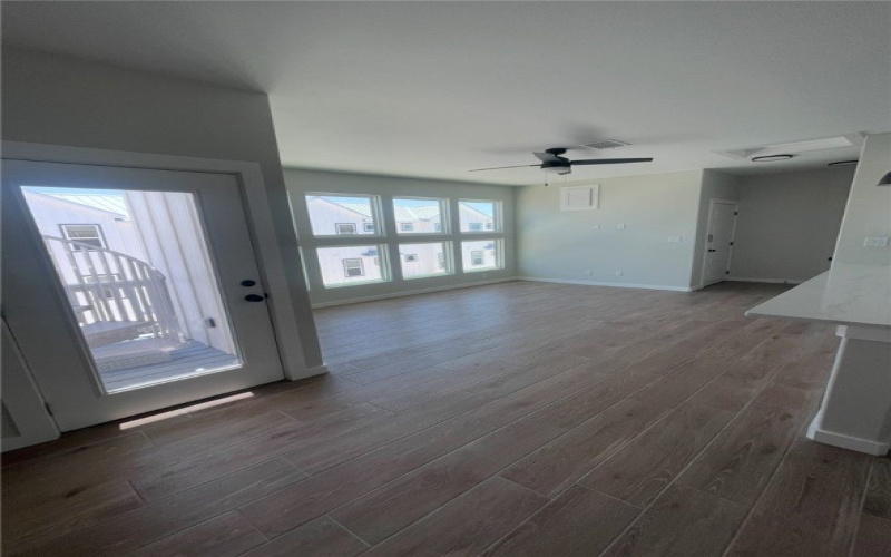 603 E Avenue G unit: 303 #303, Port Aransas, TX 78373, 4 Habitaciones Habitaciones , ,3 BañosBaños,Residential,En Venta,603 E Avenue G unit: 303,460763