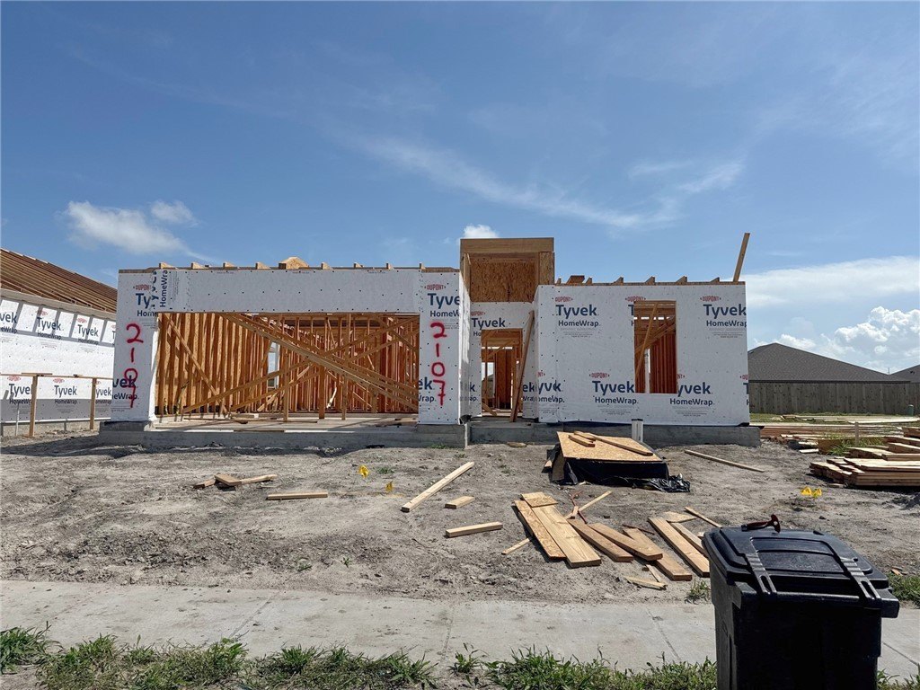 2107 Fury, Portland, TX 78374, 4 Bedrooms Bedrooms, ,2 BathroomsBathrooms,Residential,For Sale,2107 Fury,461195