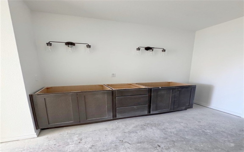 2107 Fury, Portland, TX 78374, 4 Bedrooms Bedrooms, ,2 BathroomsBathrooms,Residential,For Sale,2107 Fury,0,461195