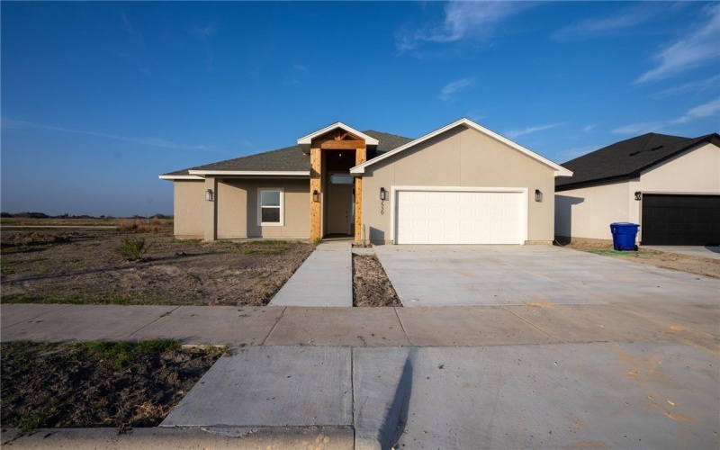 3530 Sepehr Lake Drive, Corpus Christi, TX 78410, 4 Bedrooms Bedrooms, ,3 BathroomsBathrooms,Residential,For Sale,3530 Sepehr Lake Drive,461212