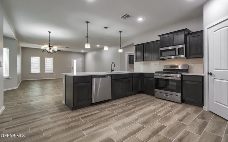 12156 Bahjat Drive, El Paso, TX 79934, 4 Bedrooms Bedrooms, ,2 BathroomsBathrooms,Residential,For Sale,12156 Bahjat Drive,925296