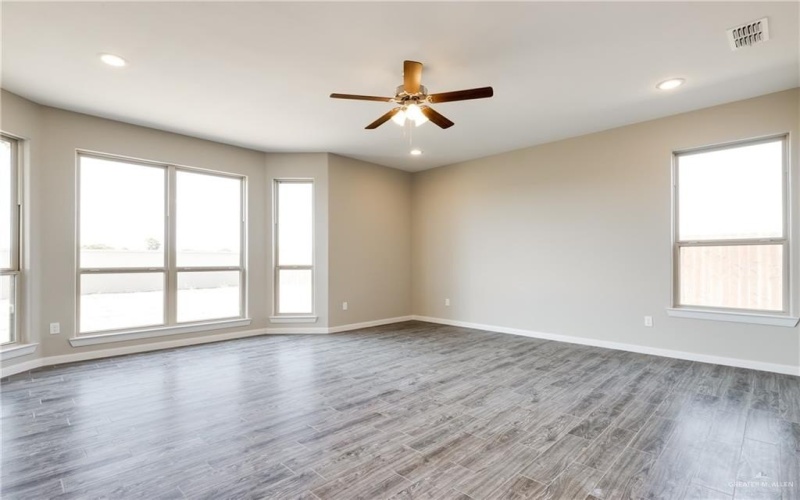 14917 Aqualina Way, McAllen, TX 78504, 5 Habitaciones Habitaciones , ,3 BañosBaños,Residential,En Venta,14917 Aqualina Way,474548