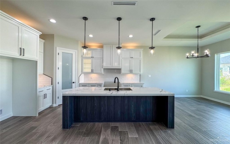 3807 Crimson Street, Mission, TX 78574, 3 Bedrooms Bedrooms, ,2 BathroomsBathrooms,Residential,For Sale,3807 Crimson Street,474601