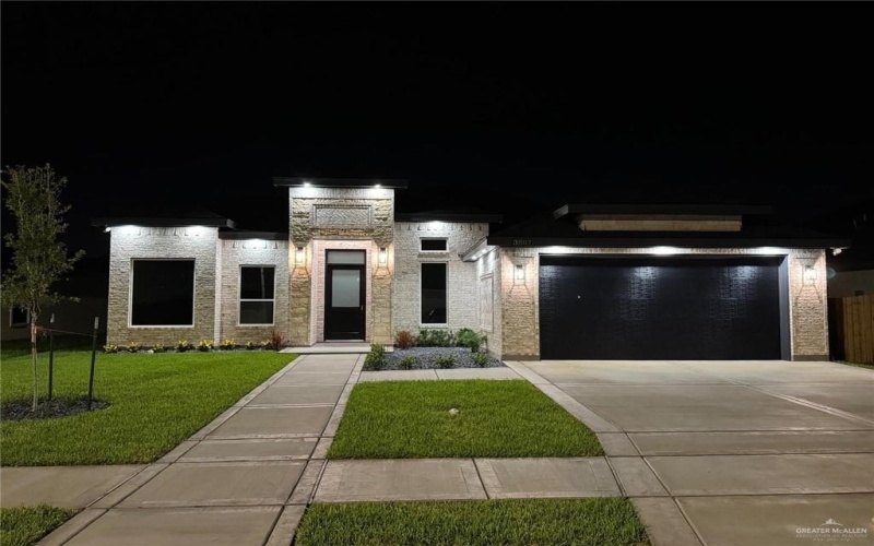 3807 Crimson Street, Mission, TX 78574, 3 Bedrooms Bedrooms, ,2 BathroomsBathrooms,Residential,For Sale,3807 Crimson Street,474601
