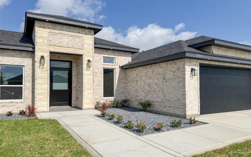 3807 Crimson Street, Mission, TX 78574, 3 Bedrooms Bedrooms, ,2 BathroomsBathrooms,Residential,For Sale,3807 Crimson Street,474601