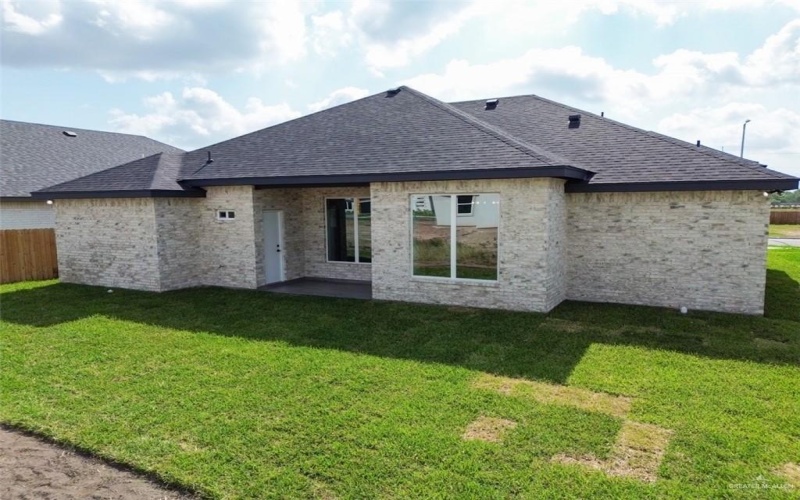 3807 Crimson Street, Mission, TX 78574, 3 Bedrooms Bedrooms, ,2 BathroomsBathrooms,Residential,For Sale,3807 Crimson Street,474601