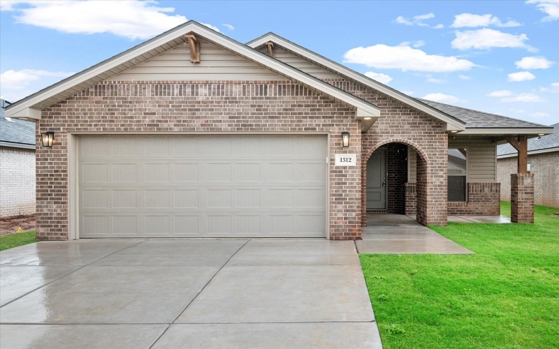 1312 N Colton Avenue, Lubbock, TX 79416, 3 Habitaciones Habitaciones , ,2 BañosBaños,Residential,En Venta,1312 N Colton Avenue,202556889