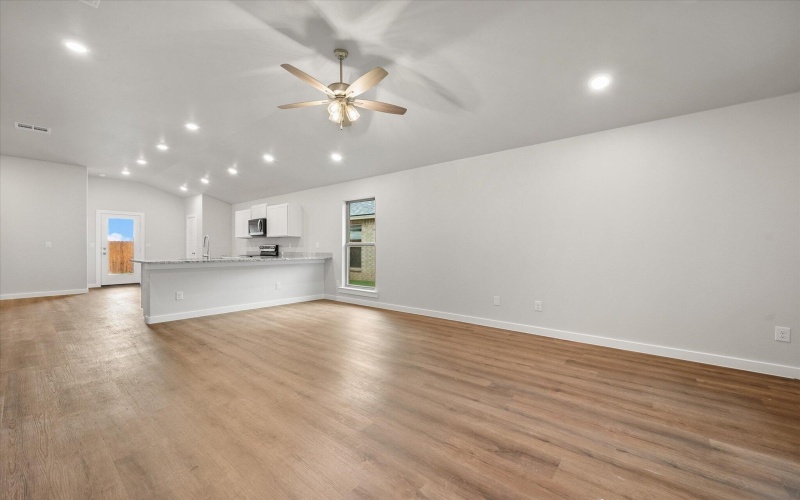 1312 N Colton Avenue, Lubbock, TX 79416, 3 Habitaciones Habitaciones , ,2 BañosBaños,Residential,En Venta,1312 N Colton Avenue,202556889
