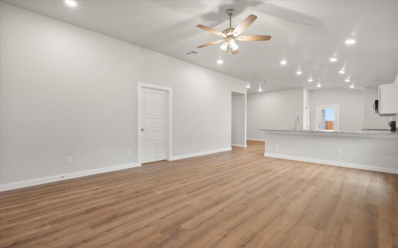 1312 N Colton Avenue, Lubbock, TX 79416, 3 Habitaciones Habitaciones , ,2 BañosBaños,Residential,En Venta,1312 N Colton Avenue,202556889