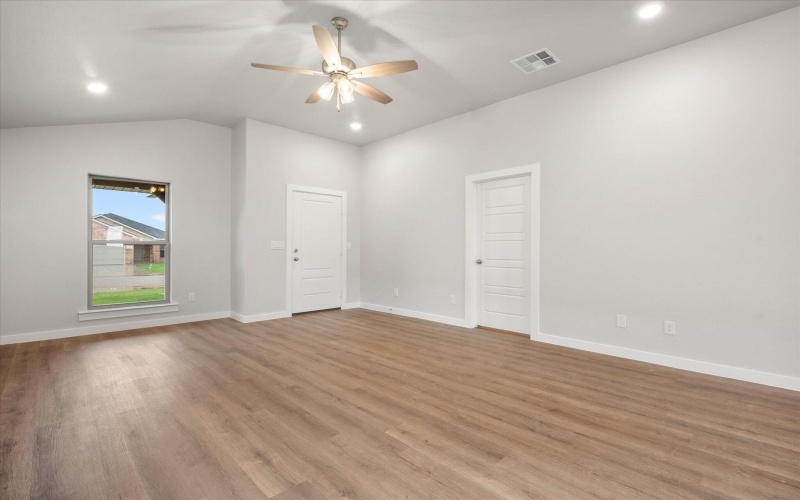 1312 N Colton Avenue, Lubbock, TX 79416, 3 Habitaciones Habitaciones , ,2 BañosBaños,Residential,En Venta,1312 N Colton Avenue,202556889