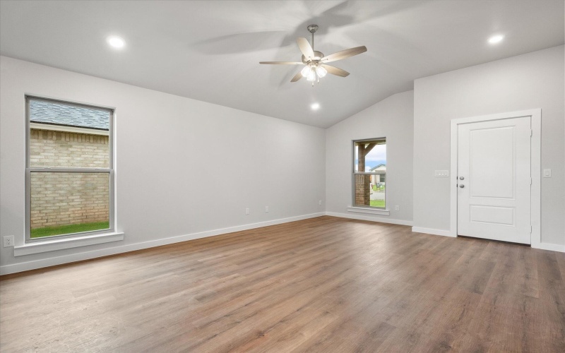 1312 N Colton Avenue, Lubbock, TX 79416, 3 Habitaciones Habitaciones , ,2 BañosBaños,Residential,En Venta,1312 N Colton Avenue,202556889