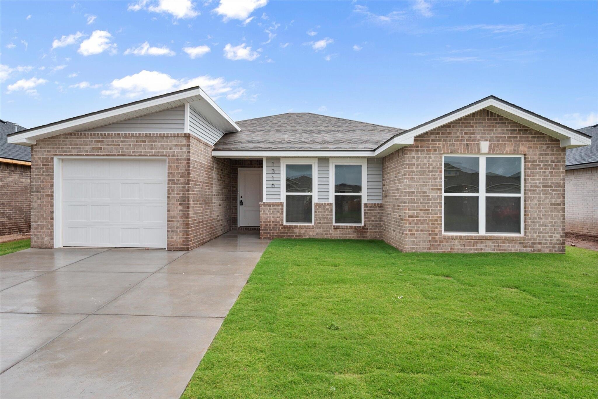 1316 N Colton Avenue, Lubbock, TX 79416, 3 Habitaciones Habitaciones , ,2 BañosBaños,Residential,En Venta,1316 N Colton Avenue,202556892