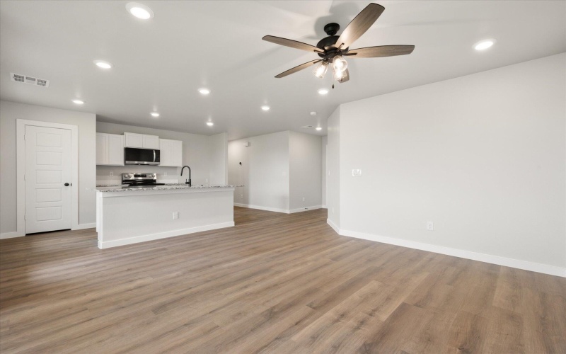 1316 N Colton Avenue, Lubbock, TX 79416, 3 Habitaciones Habitaciones , ,2 BañosBaños,Residential,En Venta,1316 N Colton Avenue,202556892