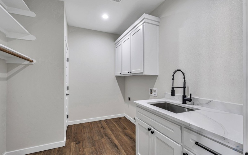 13227 E County Rd 110, Midland, TX 79706, 3 Habitaciones Habitaciones , ,2 BañosBaños,Residential,En Venta,13227 E County Rd 110,50083281