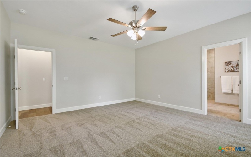 2109 Meadow View Drive, San Marcos, TX 78666, 3 Habitaciones Habitaciones , ,2 BañosBaños,Residential,En Venta,2109 Meadow View Drive,584456
