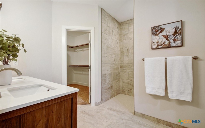 2109 Meadow View Drive, San Marcos, TX 78666, 3 Habitaciones Habitaciones , ,2 BañosBaños,Residential,En Venta,2109 Meadow View Drive,584456