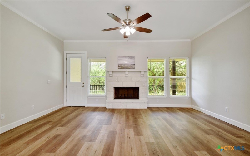 2109 Meadow View Drive, San Marcos, TX 78666, 3 Habitaciones Habitaciones , ,2 BañosBaños,Residential,En Venta,2109 Meadow View Drive,584456