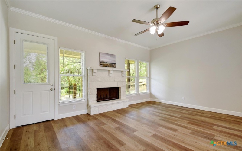 2109 Meadow View Drive, San Marcos, TX 78666, 3 Habitaciones Habitaciones , ,2 BañosBaños,Residential,En Venta,2109 Meadow View Drive,584456