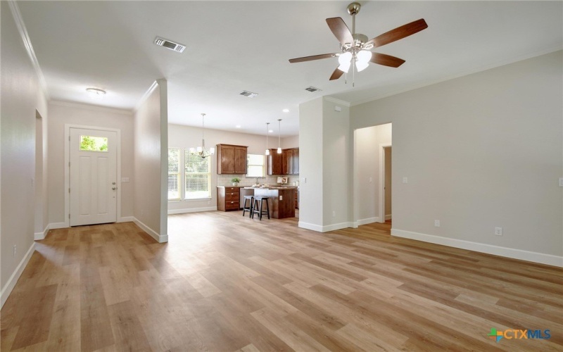 2109 Meadow View Drive, San Marcos, TX 78666, 3 Habitaciones Habitaciones , ,2 BañosBaños,Residential,En Venta,2109 Meadow View Drive,584456