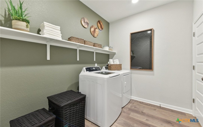 208 Escape Way, Jarrell, TX 76537, 4 Habitaciones Habitaciones , ,2 BañosBaños,Residential,En Venta,208 Escape Way,0,584849