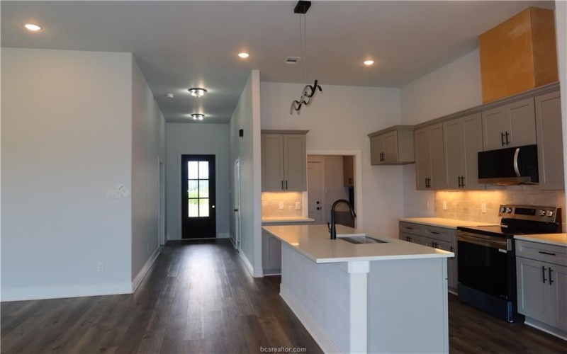 1975 Cambria Drive, Bryan, TX 77807, 3 Bedrooms Bedrooms, ,2 BathroomsBathrooms,Residential,For Sale,1975 Cambria Drive,25007373