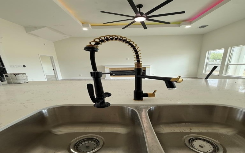 871 Ceniza Dr., Eagle Pass, TX 78852, 4 Bedrooms Bedrooms, ,3 BathroomsBathrooms,Residential,For Sale,871 Ceniza Dr.,0,81395