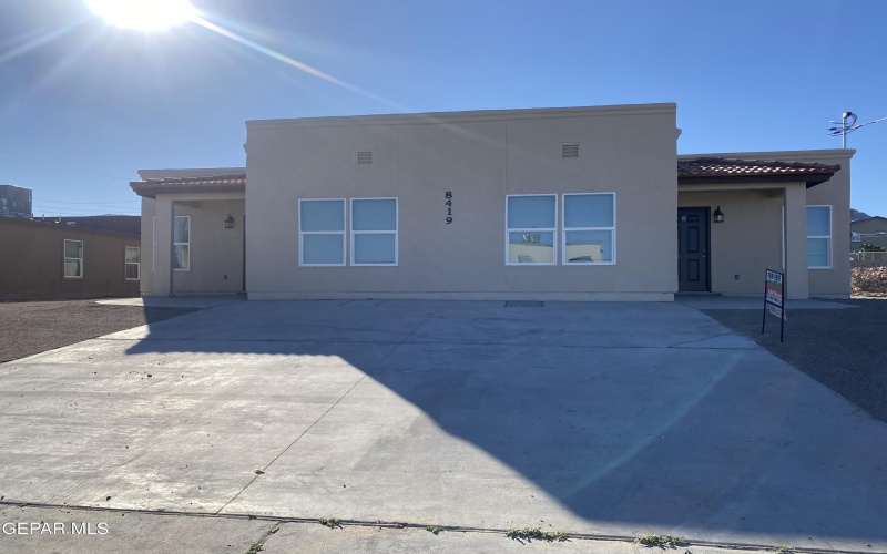 8423 LEO Street unit: B #B, El Paso, TX 79904, 3 Habitaciones Habitaciones , ,2 BañosBaños,Residential Multi Family,En Venta,8423 LEO Street unit: B,925340