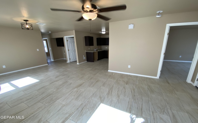 8423 LEO Street unit: B #B, El Paso, TX 79904, 3 Habitaciones Habitaciones , ,2 BañosBaños,Residential Multi Family,En Venta,8423 LEO Street unit: B,925340