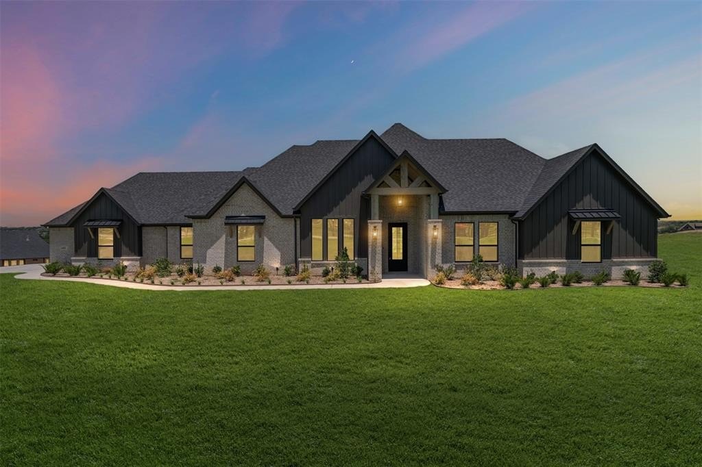 432 Royal Santana Run, Weatherford, TX 76087, 4 Bedrooms Bedrooms, ,3 BathroomsBathrooms,Residential,For Sale,432 Royal Santana Run,20951104