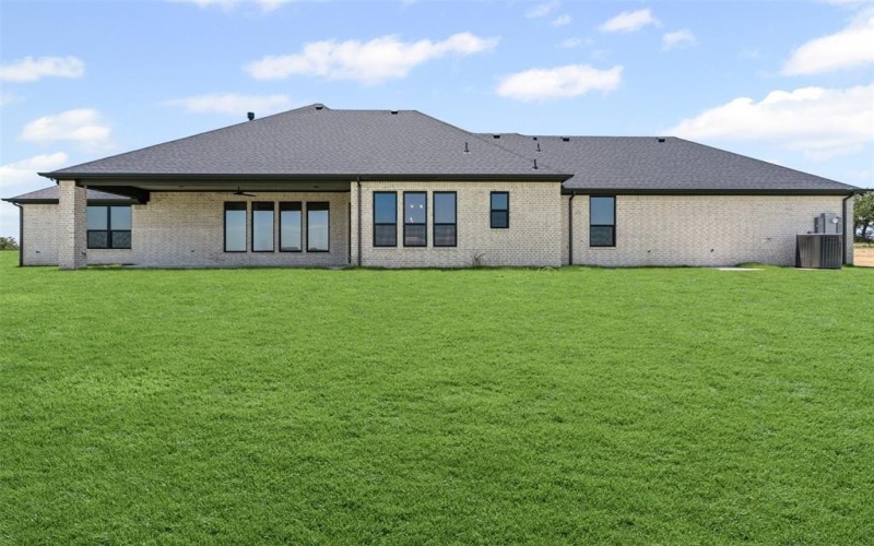 432 Royal Santana Run, Weatherford, TX 76087, 4 Bedrooms Bedrooms, ,3 BathroomsBathrooms,Residential,For Sale,432 Royal Santana Run,20951104