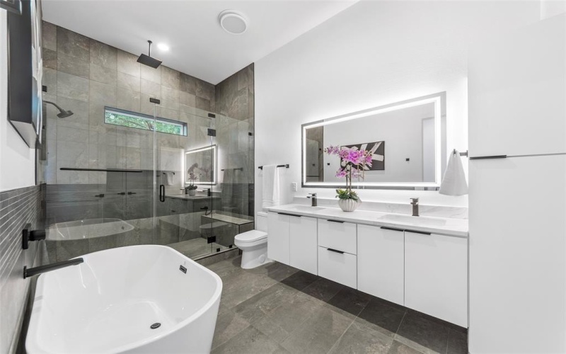 1113 Muncie Avenue, Dallas, TX 75212, 3 Bedrooms Bedrooms, ,3 BathroomsBathrooms,Residential,For Sale,1113 Muncie Avenue,20959740